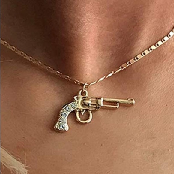 - Country gold retro chic Gun Pendant Neckla…